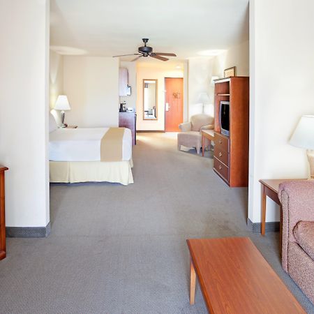 Holiday Inn Express & Suites Kerrville Camera foto