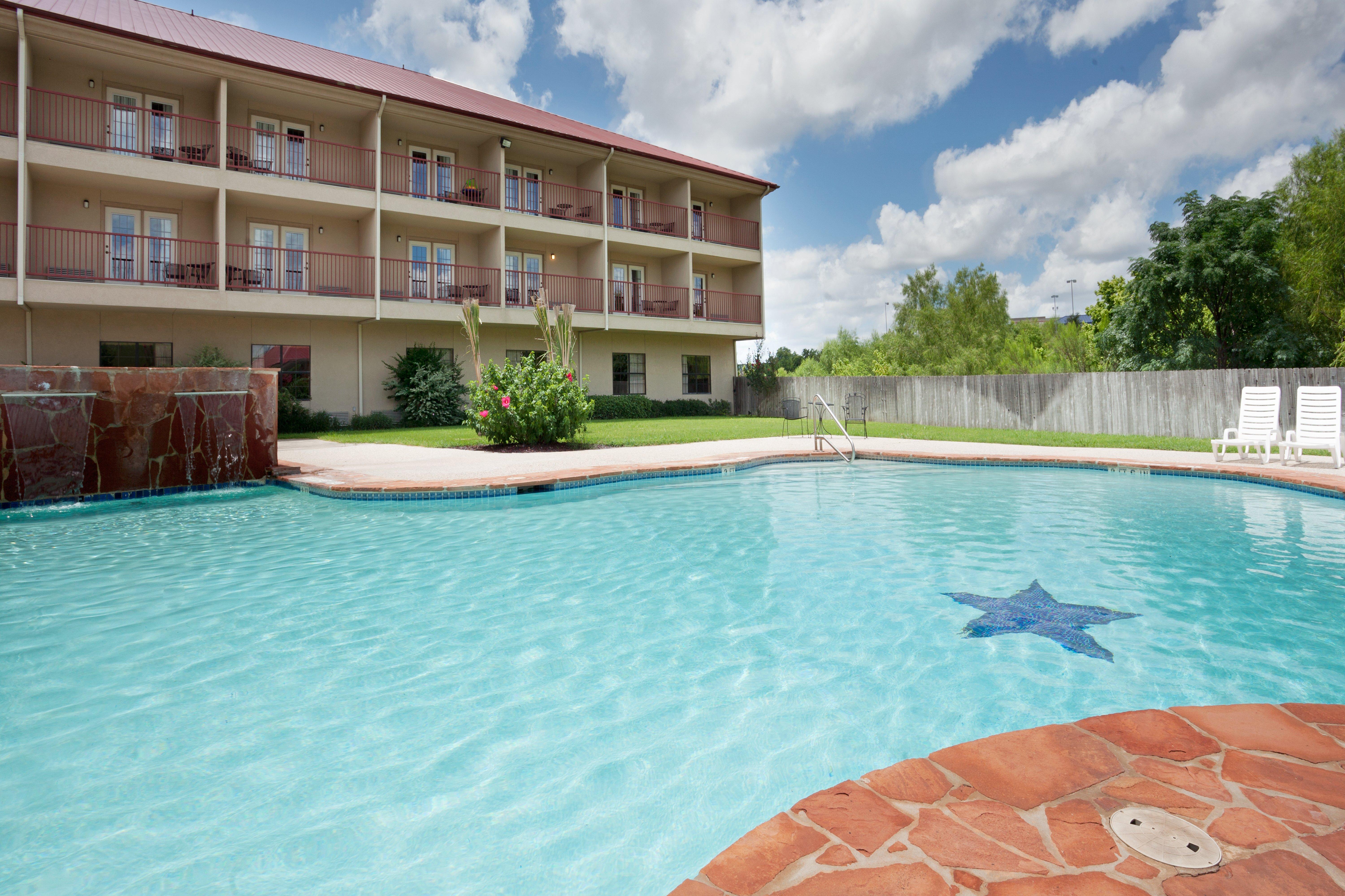 Holiday Inn Express & Suites Kerrville Esterno foto