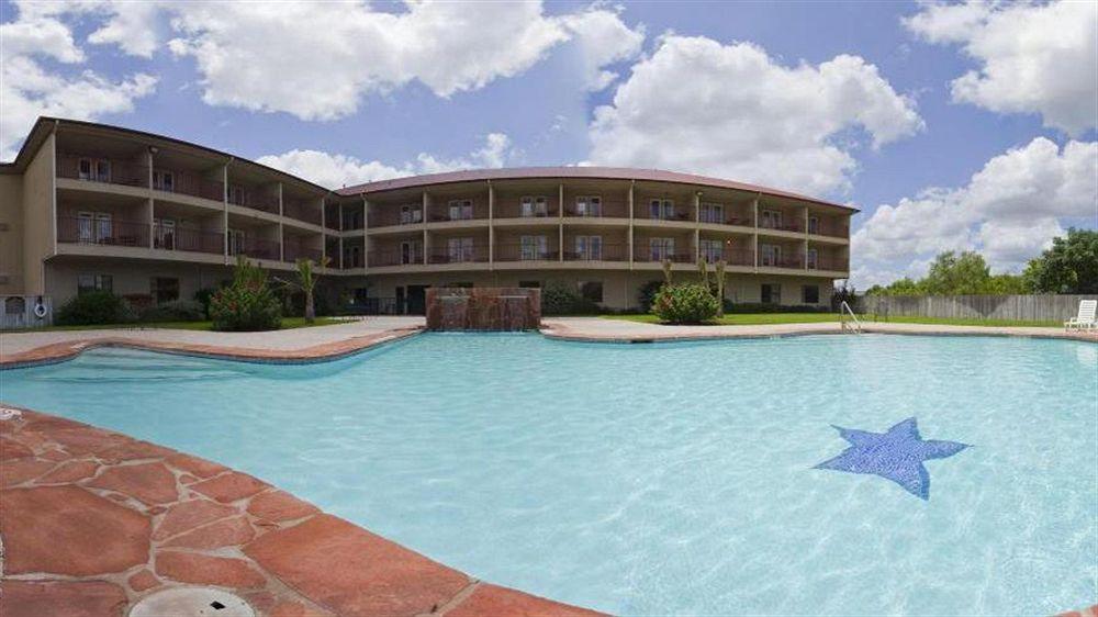 Holiday Inn Express & Suites Kerrville Esterno foto
