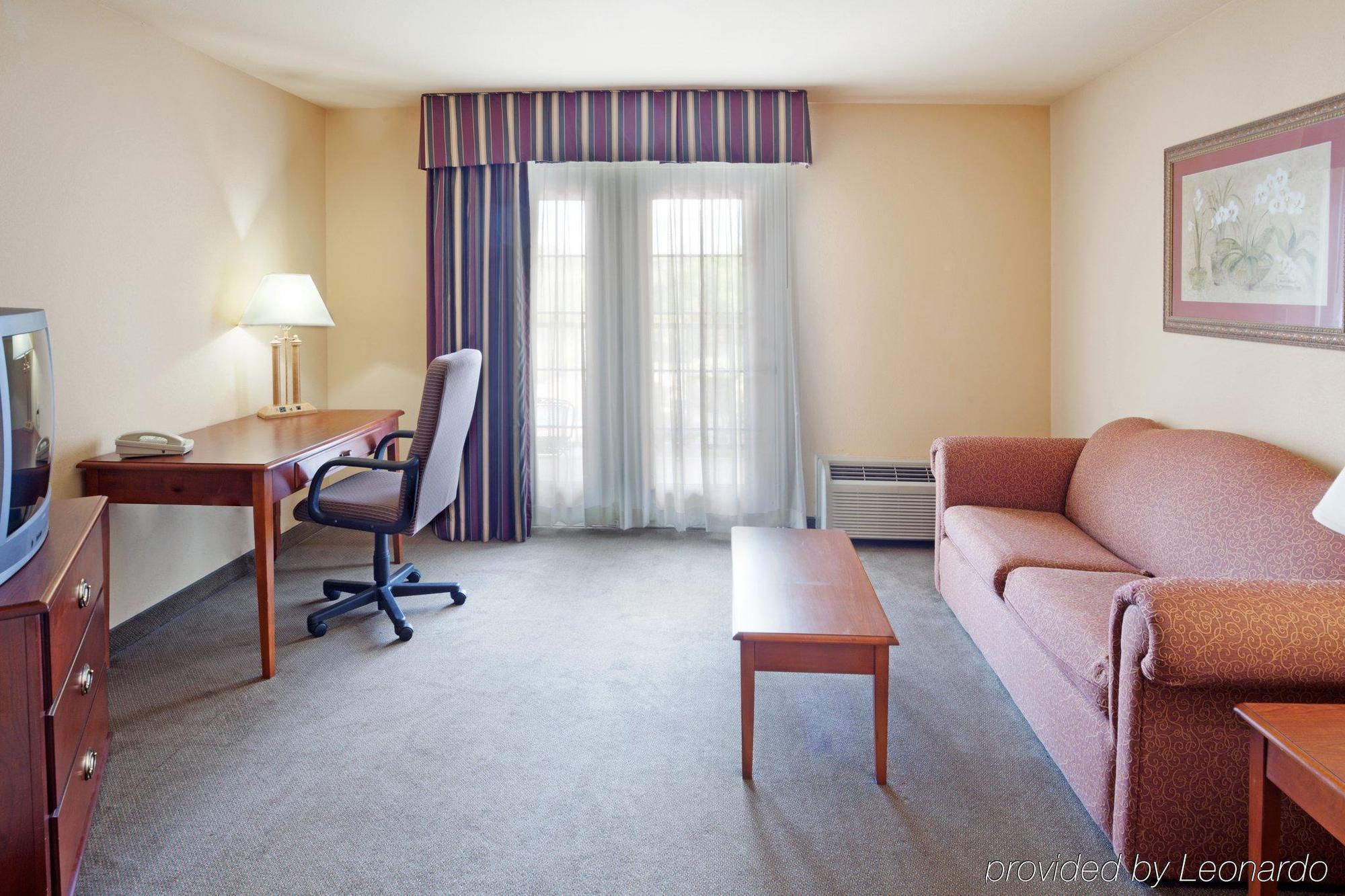 Holiday Inn Express & Suites Kerrville Camera foto